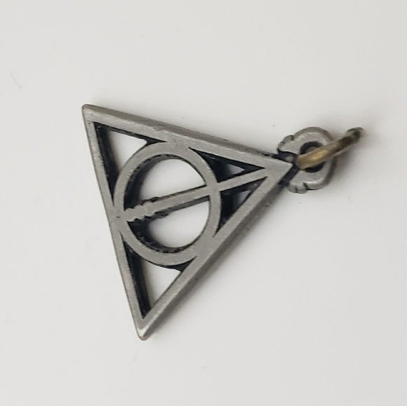 Harry Potter Deathly Hallows Pendant Triangle Geometric Symbol - Picture 3 of 6